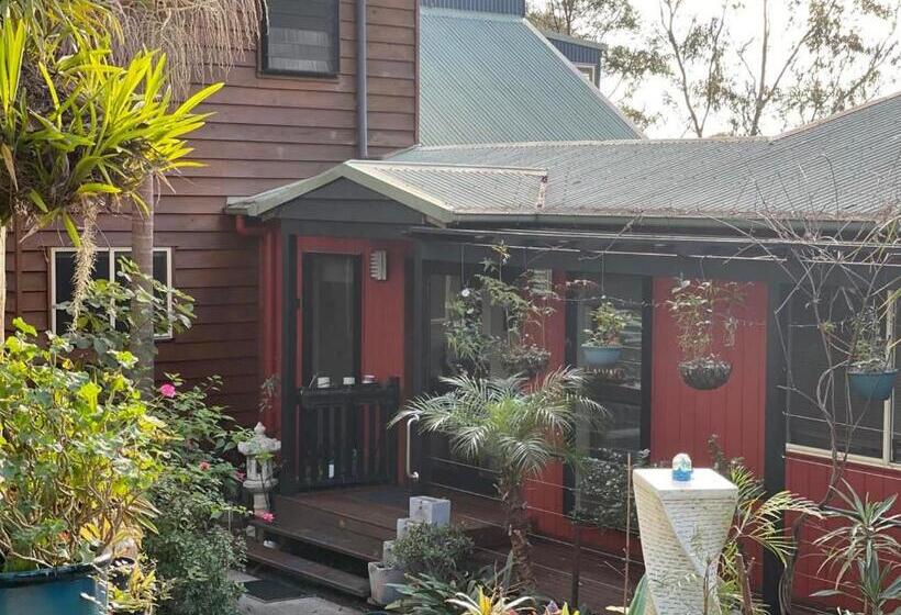 Tambaridge Bed & Breakfast