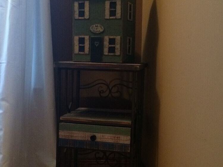 Ye Olde Walkerville Bed & Breakfast