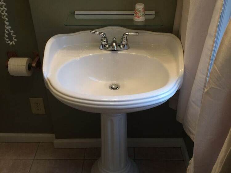 Ye Olde Walkerville Bed & Breakfast