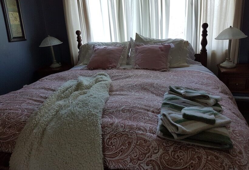 Ye Olde Walkerville Bed & Breakfast