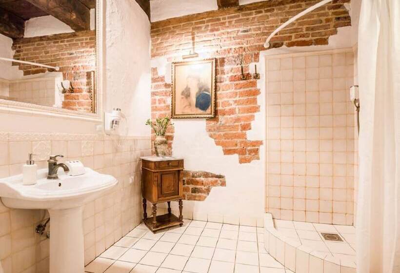 هتل Apartamenty Molus