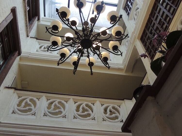 هتل Apartamenty Molus