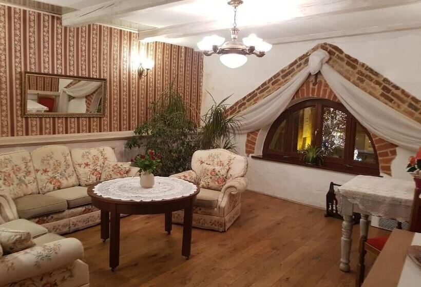 هتل Apartamenty Molus