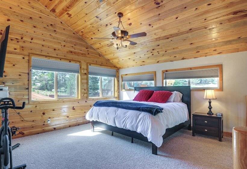 Alton Cabin W/ Wraparound Deck, Forest Views