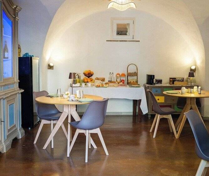 مبيت وإفطار Borgo Del Marchese