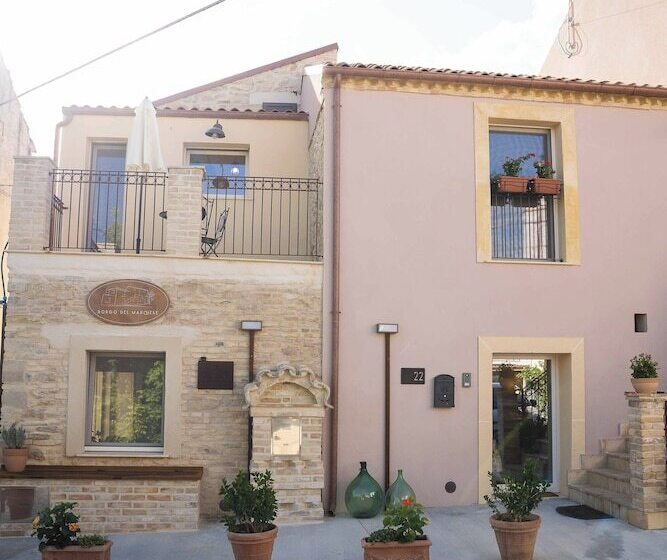 مبيت وإفطار Borgo Del Marchese