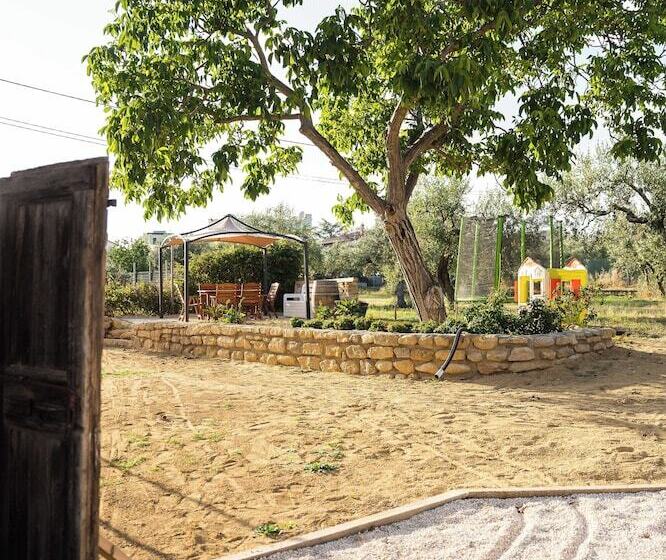 مبيت وإفطار Borgo Del Marchese