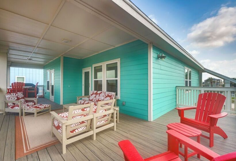 1 Mi To Beach Access: Coastal Port Aransas Home