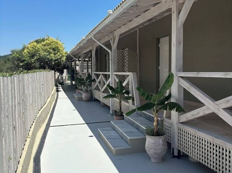 צימר Via Polonia   Boutique Studios Corfu