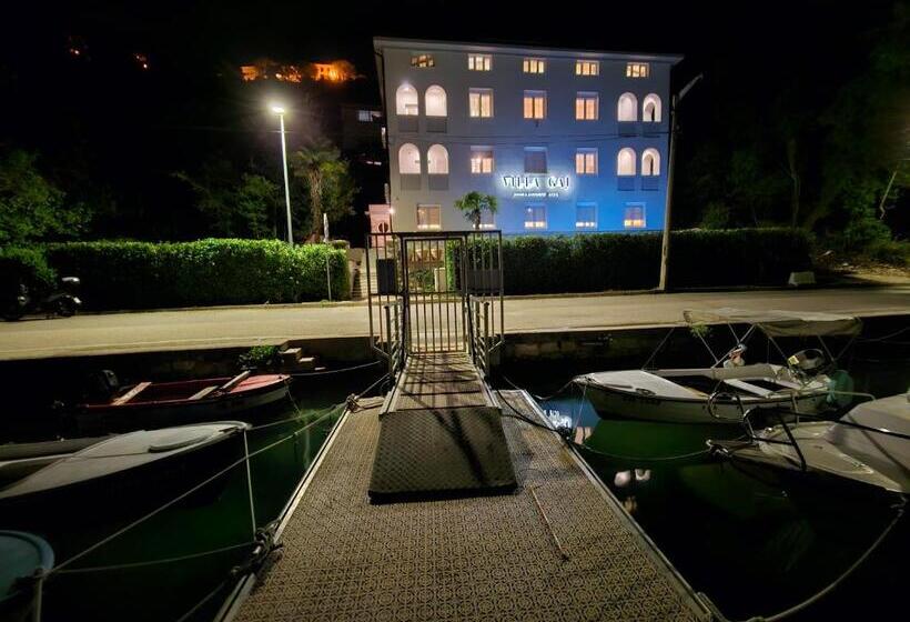 تختخواب و صبحانه Villa Gaj