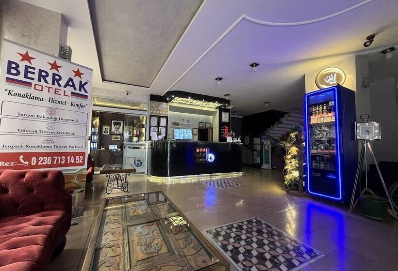 Berrak Otel