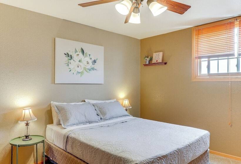 Black Hills Family Home: Close To Hiking Trails!