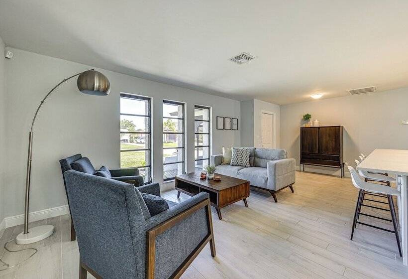 Bonita Springs Home W/ Lake Views: 8 Mi To Beach!