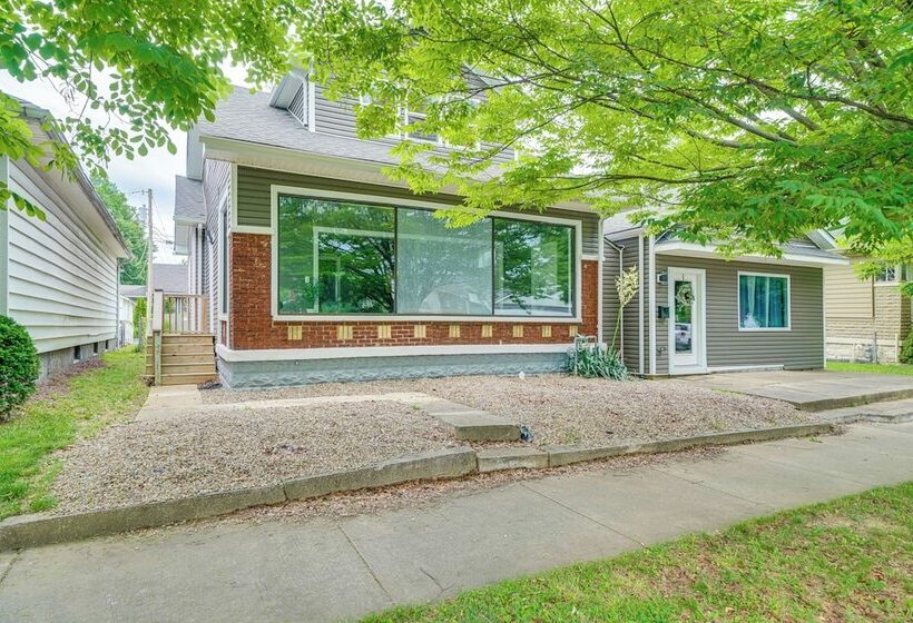 Bright New Albany Home: 12 Mi To Churchill Downs!