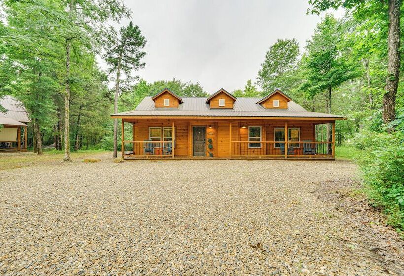 Broken Bow Cabin W/ Private Hot Tub: 14 Mi To Lake