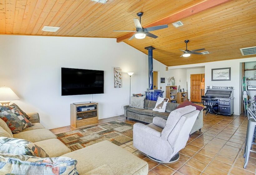 Bullhead City Home W/ Views, Close To Lake Mohave!