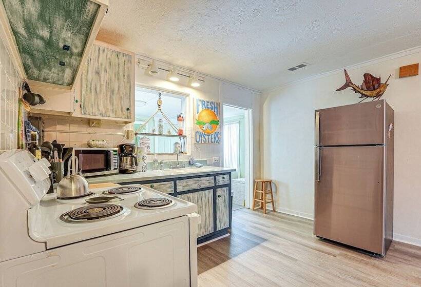 Carrabelle Cottage W/ Bbq Grill ~ 7 Mi To Beach!