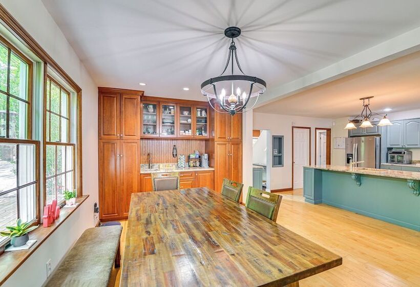 Charming Ballston Spa Home W/ Sauna & Private Pool