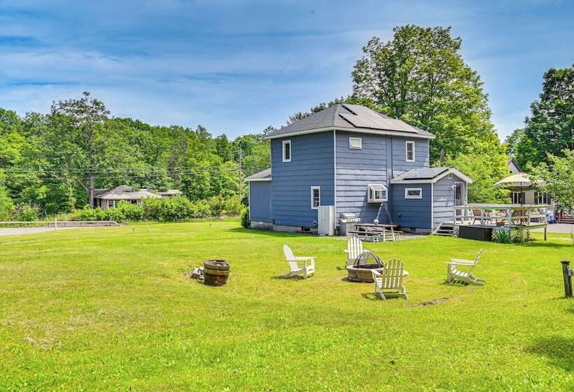 Charming Catskills Getaway: Hike, Bike, Sip & More