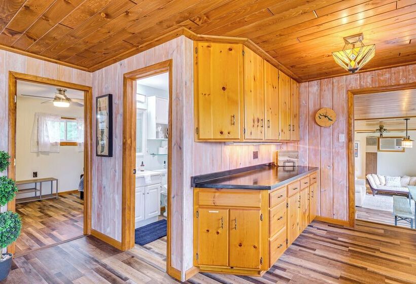 Charming Clam Lake Cottage W/ Dock & Deck!