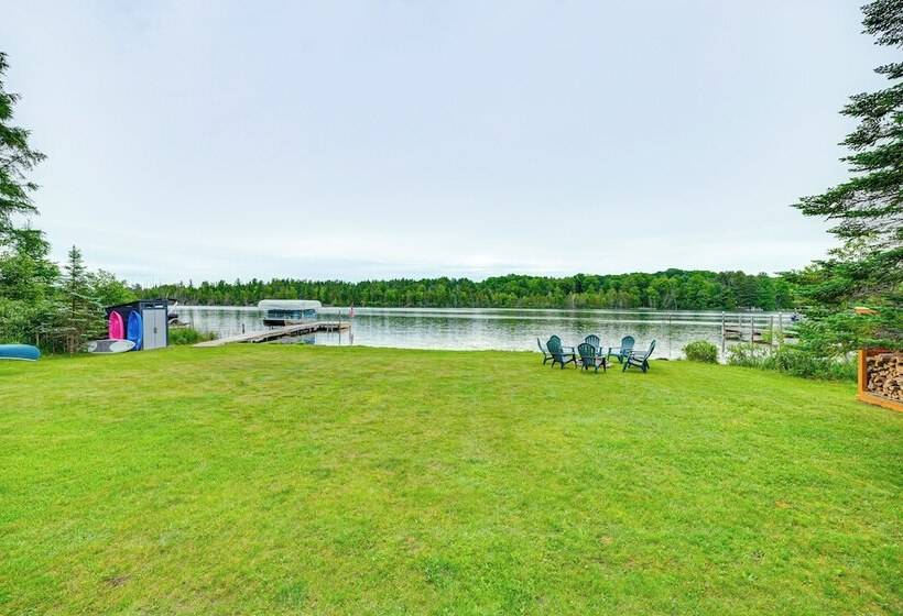 Charming Clam Lake Cottage W/ Dock & Deck!