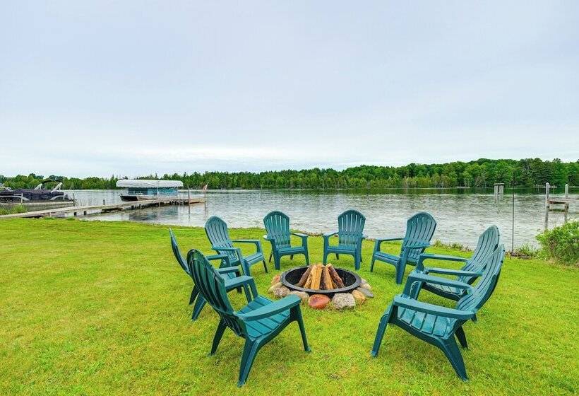 Charming Clam Lake Cottage W/ Dock & Deck!