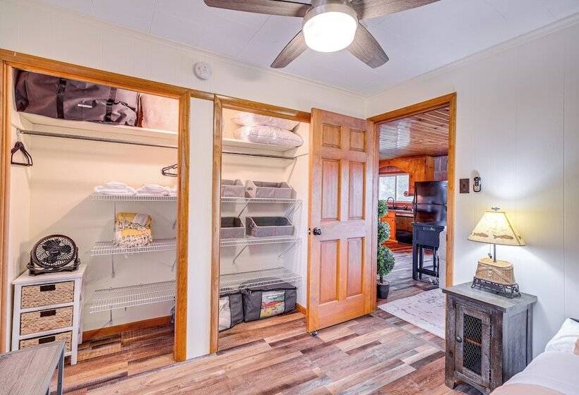 Charming Clam Lake Cottage W/ Dock & Deck!