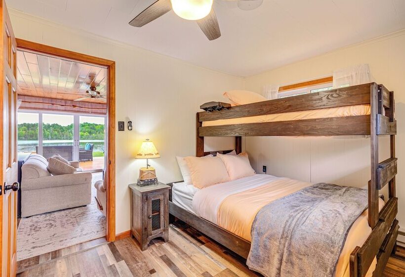 Charming Clam Lake Cottage W/ Dock & Deck!