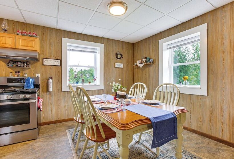 Charming Stone Cottage In Marion W/ Fire Pit!