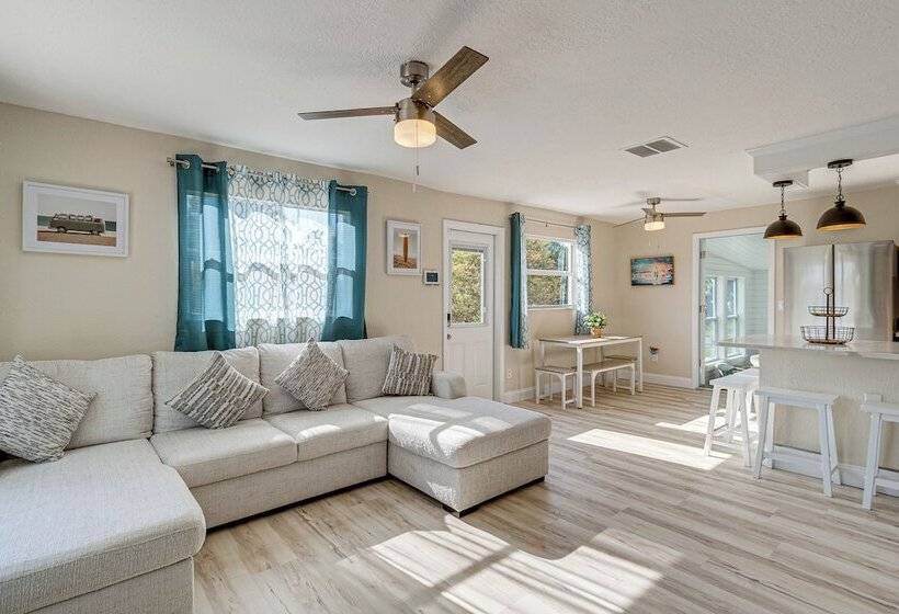 Chic Port Charlotte Home ~ 9 Mi To Englewood Beach