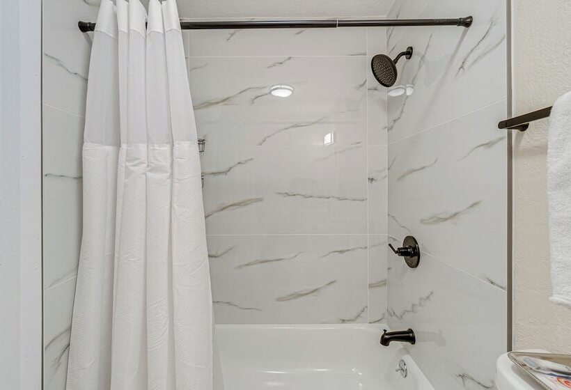 Chic Port Charlotte Home ~ 9 Mi To Englewood Beach