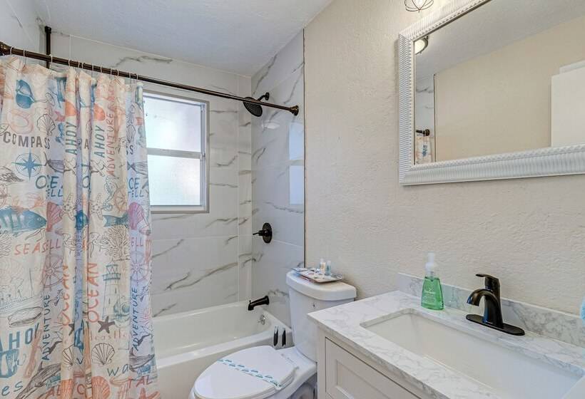 Chic Port Charlotte Home ~ 9 Mi To Englewood Beach