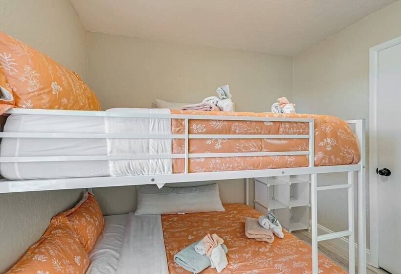 Chic Port Charlotte Home ~ 9 Mi To Englewood Beach