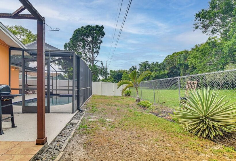 Clearwater Home W/ Outdoor Shower ~ 5 Mi To Beach!