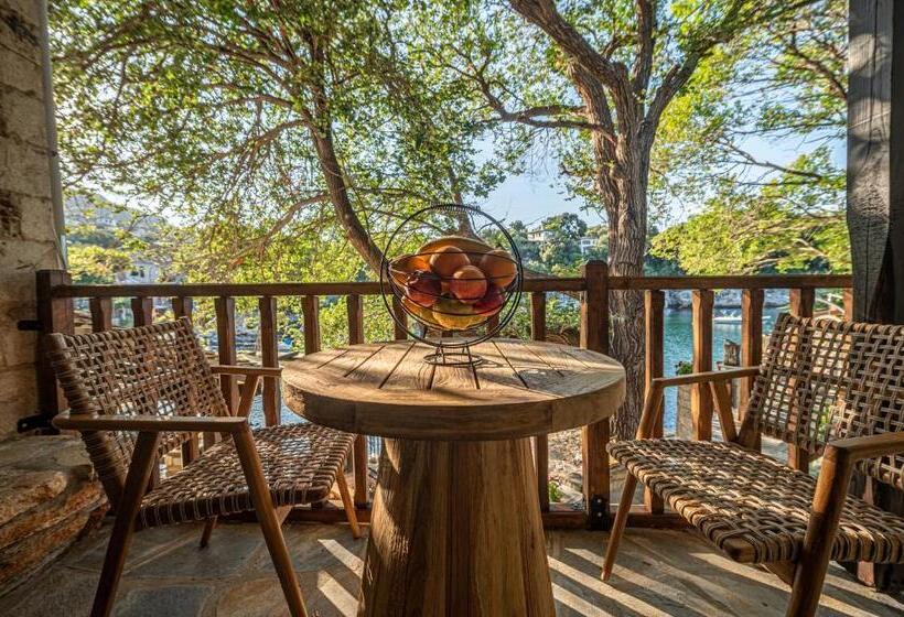 Cleopatra S Miramare