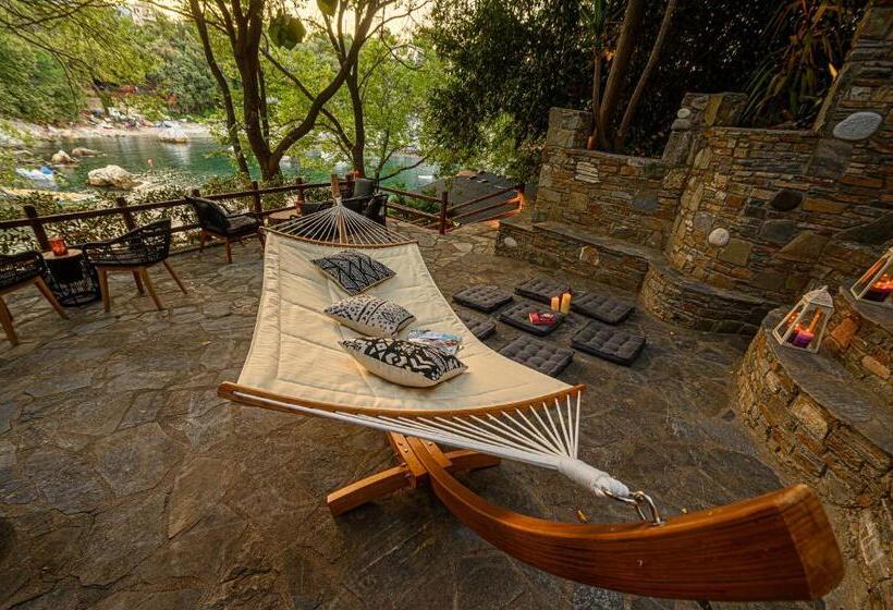 Cleopatra S Miramare