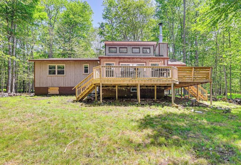 Clifton Township Home W/ Deck & Heated Sunroom!