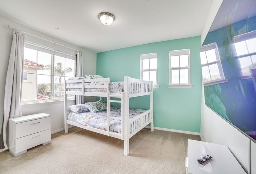 Coastal, Canal Front Oxnard Home ~ 1 Mi To Beach!