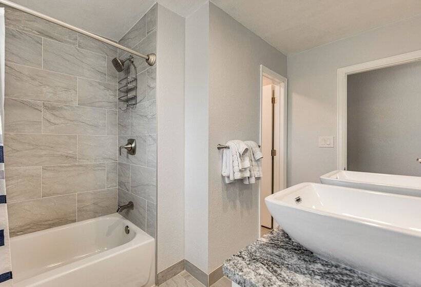 Colorado Springs Home   9 Mi To Garden Of The Gods