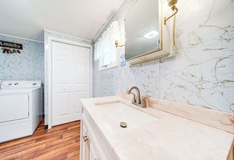 Country Home W/ Fishing Ponds Near Canadohta Lake