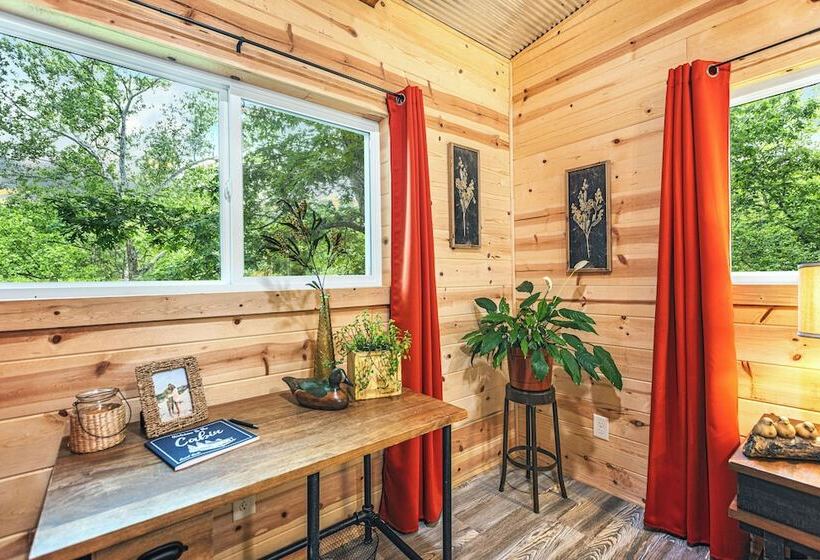Cozy Cove Cabin