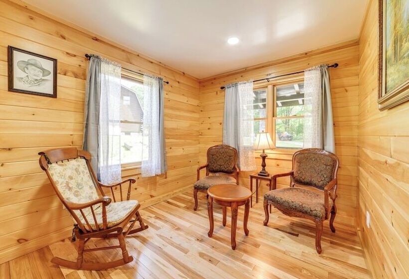 Creekside Cabin In Bainbridge W/ Wraparound Deck!