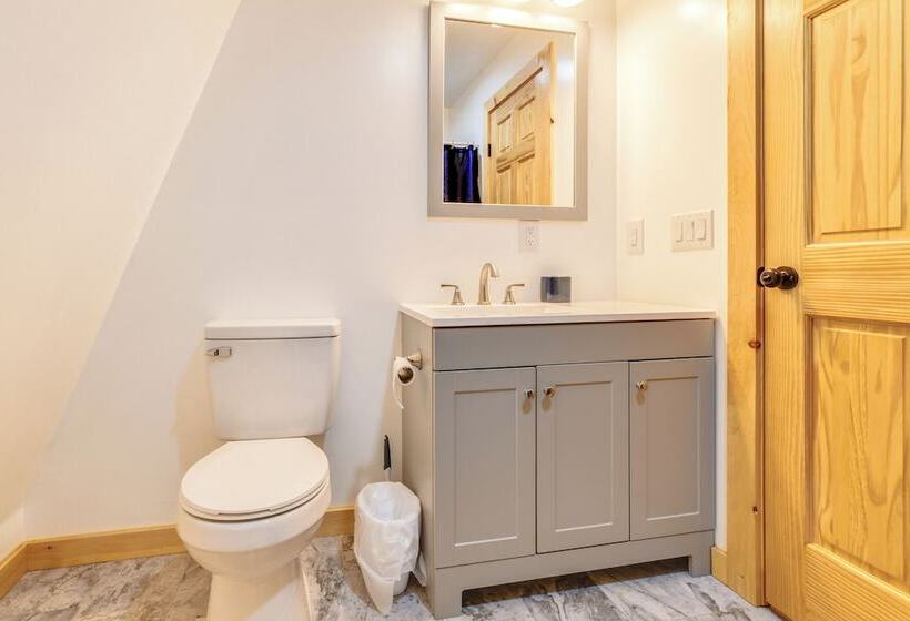 Creekside Cabin In Bainbridge W/ Wraparound Deck!