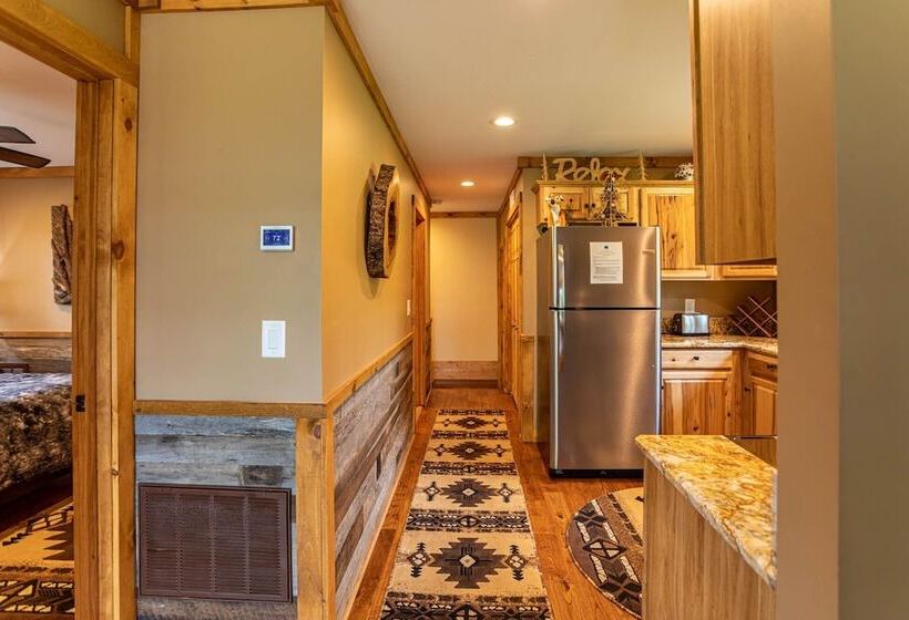 Deerview Cottage At Eagles Nest