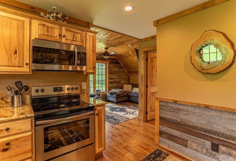 Deerview Cottage At Eagles Nest