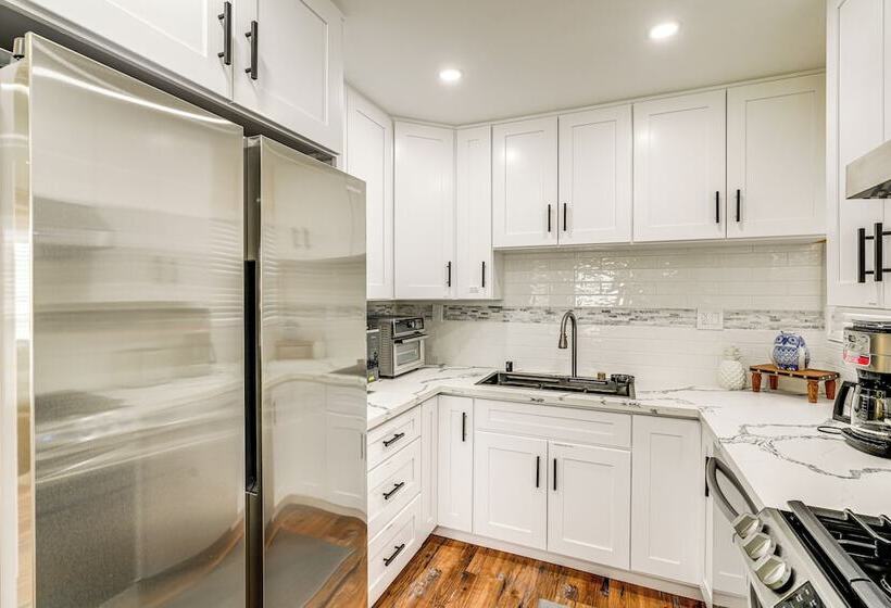 Del Rey Oaks Vacation Home W/ Mini Golf Course!