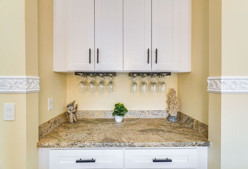 Del Rey Oaks Vacation Home W/ Mini Golf Course!