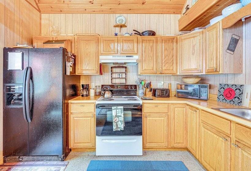 Denmark Waterfront Cabin W/ Dock & Charcoal Grill!