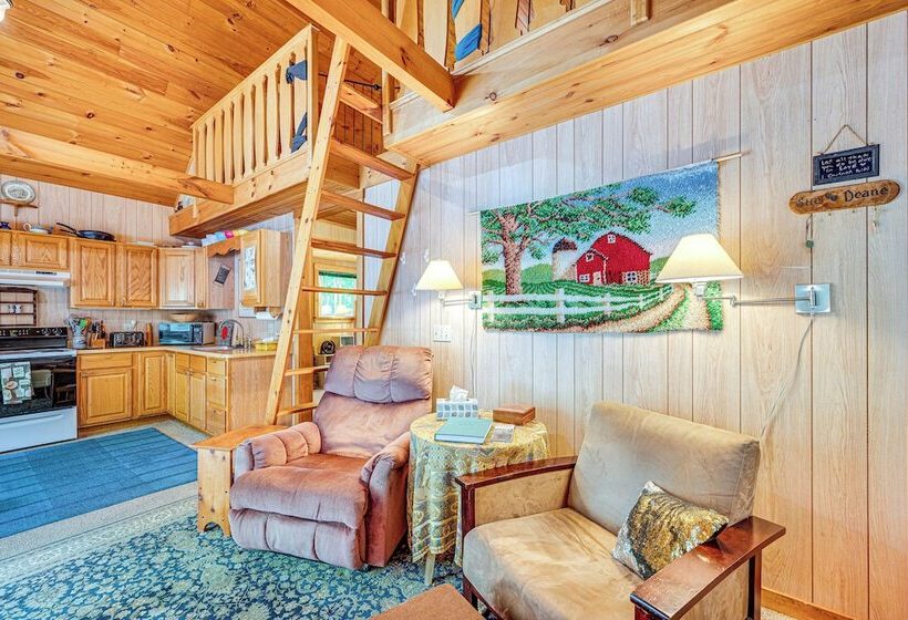 Denmark Waterfront Cabin W/ Dock & Charcoal Grill!