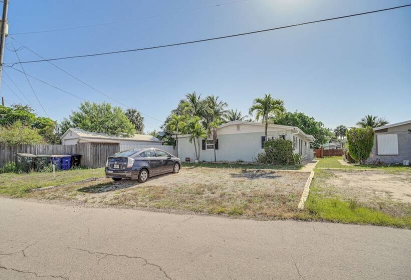 Dog Friendly Fort Pierce Home W/ Fenced In Yard!